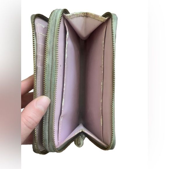 Coach leather floral wallet. - Picture 4 of 4